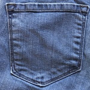 LOFT Jeans - Loft Curvy Cuffed Crop LOFT Jeans - Loft Curvy Cuffed Crop